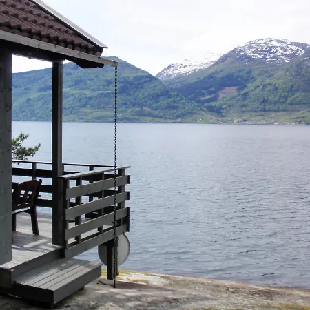 شاليه Eiknes By Interhome Tjoflot