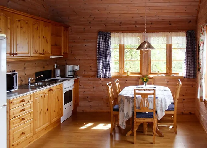 Eiknes By Interhome Alpehytte Tjoflot