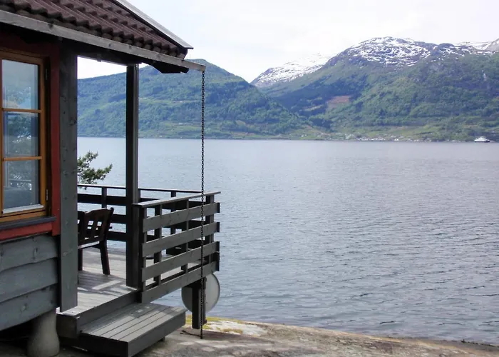 Alpehytte Eiknes By Interhome Tjoflot